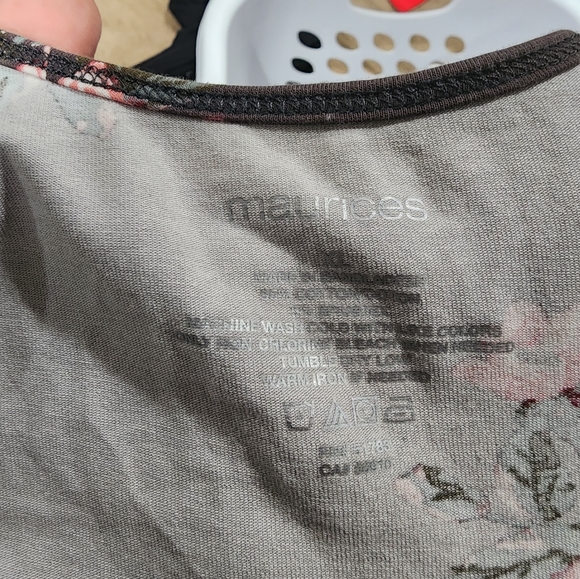 Maurices woman's tank top - Picture 2 of 5